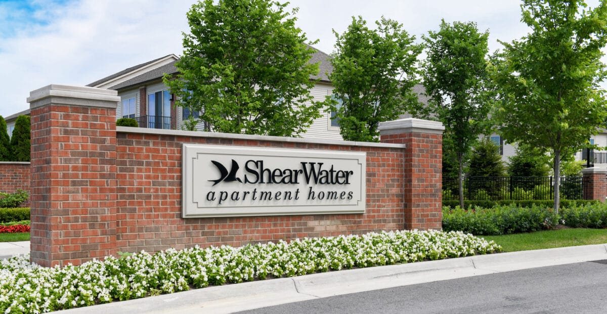 ShearWater Apartment Homes Lautrec Ltd.